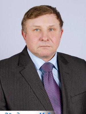 4 фото вчителів, ПІБ та посада кожного _ №4 Зведенюк Микола Андрійович - вчитель хімії - Олеся Янчук